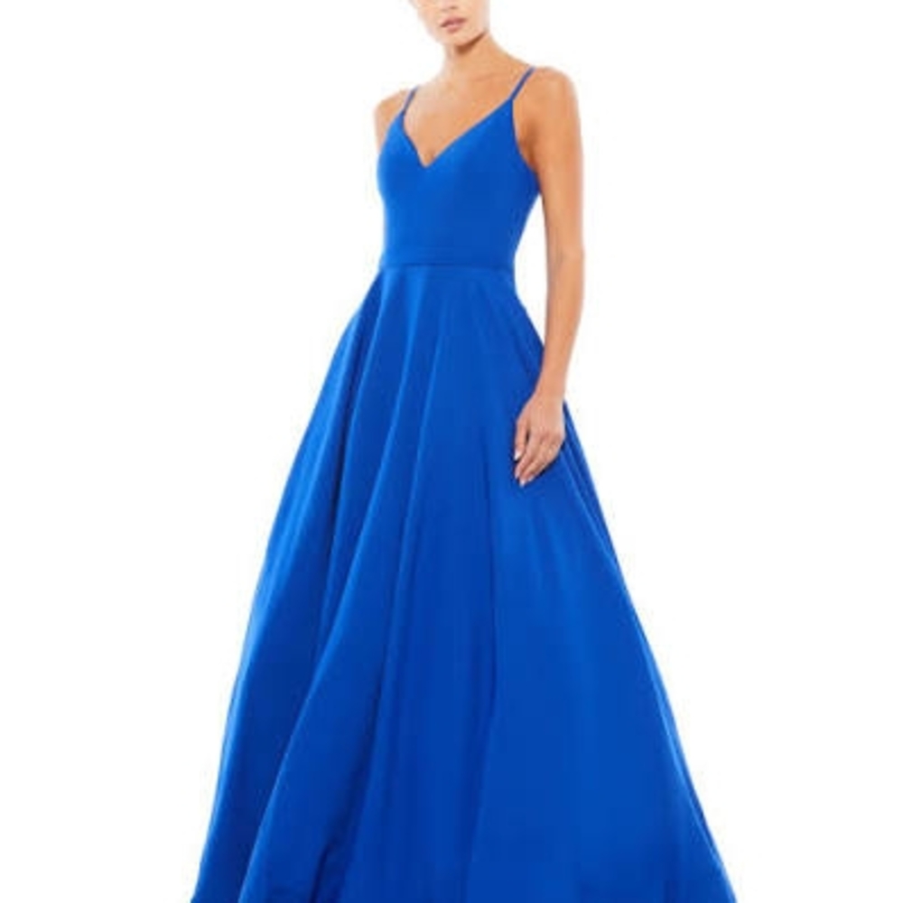Elegant Blue Evening Gown